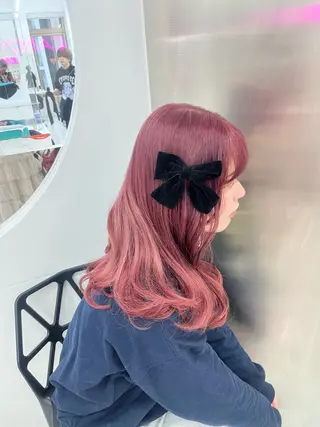 ロング ❤︎ワンホンガーリー なハイトーンヘア❤︎のヘアスタイル