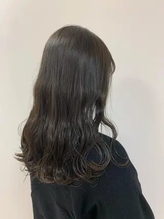ロング カラー 顔まわりカット✄ ベージュカラー🧸のヘアスタイル