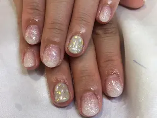 ネイル 中川 愛理のネイルデザイン