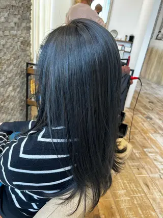 カラー 石川 由美子のヘアスタイル