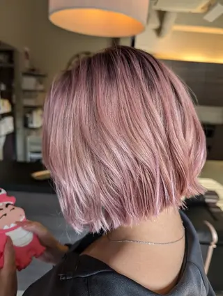 ショート カラー seul 美容室のヘアスタイル