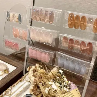 ネイル Montrésor 名古屋ネイルサロンのネイルデザイン