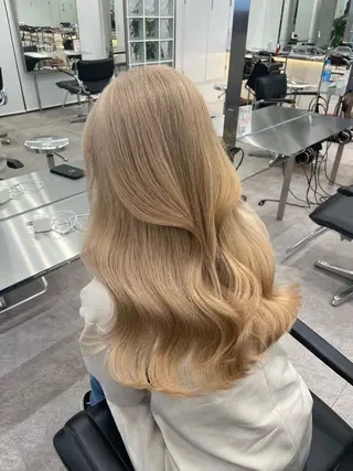 ロング ミルクティーベージュ レイヤー/あげは🎀のヘアスタイル
