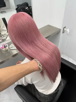ロング ハイトーン特化🎀 LEONのヘアスタイル