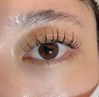 マツエク・マツパ 安藤 まりのヘアスタイル