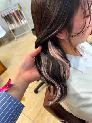 ミディアム デザインカラー/ ジュンナのヘアスタイル