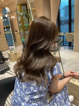 セミロング カラー レイヤー似合わせ 透明感カラーりきやのヘアスタイル