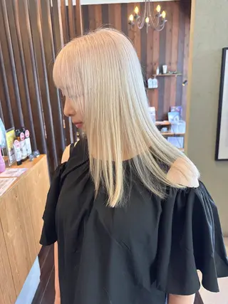 セミロング カラー 具志 正太のヘアスタイル