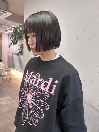 ショート ボブ/顔周りレイヤー 似合わせcut🪽のヘアスタイル