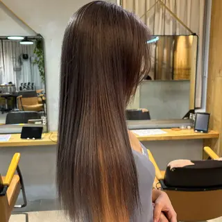 ロング 盛れる透明感カラー・ momokaのヘアスタイル