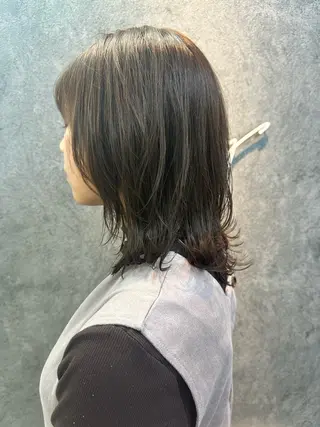 ミディアム Noyヨシモト ヒロトのヘアスタイル
