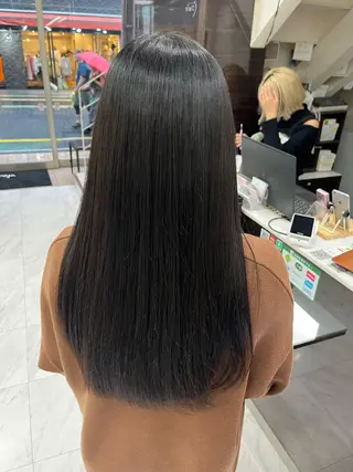 ロング ☘️上村 ☘️髪質 改善/透明感カラーのヘアスタイル