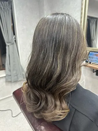ロング カラー Lien 深井店のヘアスタイル