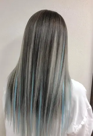 カラー ダブルスキルエクステ /羽エクステ白石宇由のヘアスタイル