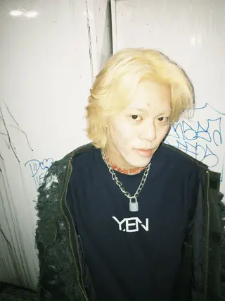 カラー FJ Kaminokeのヘアスタイル