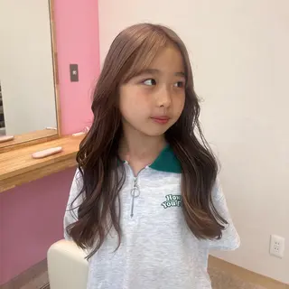 カラー キッズ 望愛/レイヤー/ハイ トーン/デザインのヘアスタイル