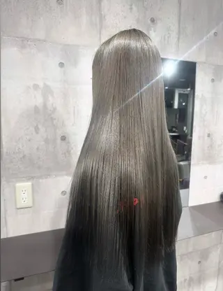 ロング カラー amy .のヘアスタイル