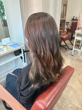セミロング カラー 檜山 知可子のヘアスタイル