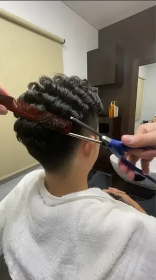 パーマ 濡れパン緩パンアイロ ンパーマ💈小山のヘアスタイル