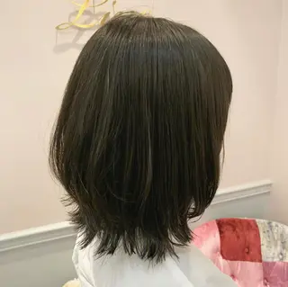 ミディアム 鈴木 麻希のヘアスタイル
