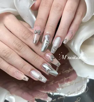 ネイル M🌷nail 長さだし専門店のネイルデザイン