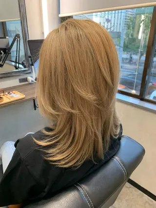 ミディアム カラー 松木 護裕のヘアスタイル