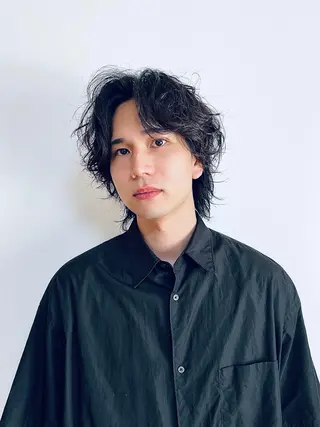 パーマ メンズ 【センターパート】 ETO／江藤翼の眉毛・アイブロウイメージ