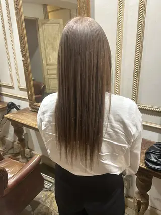 セミロング 樋富 優香のヘアスタイル