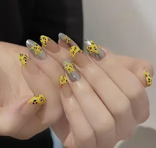 ネイル Pure&Rich Nailのネイルデザイン