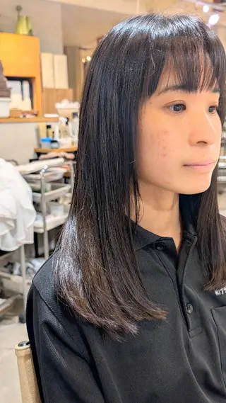 ロング 【女性限定】 しおりのヘアスタイル