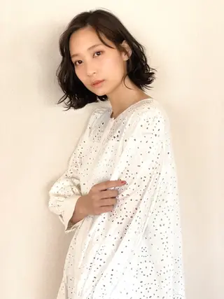 ミディアム 菊池 栄里奈のヘアスタイル