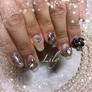 ネイル Lily*nail 🌻Mii🌻のネイルデザイン