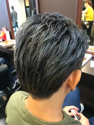 カラー メンズ 藤本 麻衣のヘアスタイル