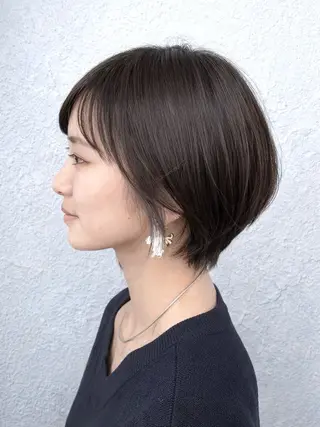 ショート カラー YUZUKI/艶カラ ー/丸みショートのヘアスタイル