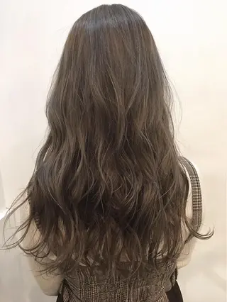 ロング カラー 狩野 羅夢のヘアスタイル