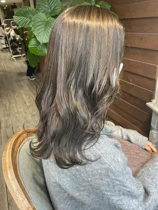 セミロング カラー exfa sakura🪞のヘアスタイル