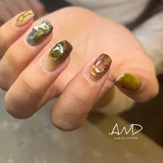 ネイル mzh ...のネイルデザイン