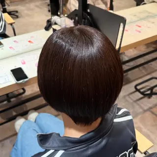 ミディアム フェザー/シャドウ/ メッシュパーマのヘアスタイル