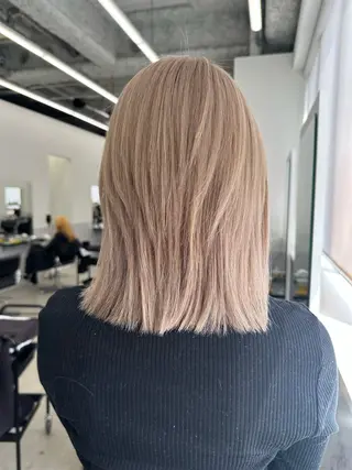 ミディアム カラー 服部 しおんのヘアスタイル