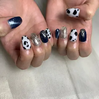 ネイル 里見 麗のネイルデザイン