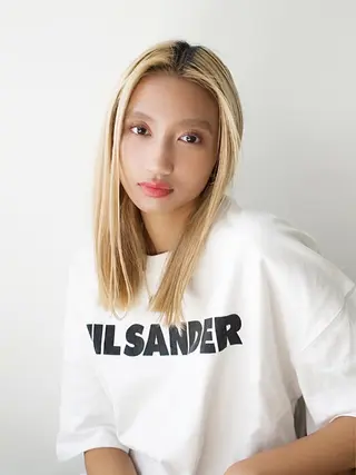 セミロング カラー "オトナ髪”/ LAKA TOCCAのヘアスタイル