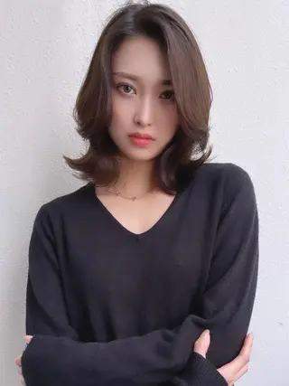 ミディアム カラー YUSUKE レイヤーカットカラーのヘアスタイル