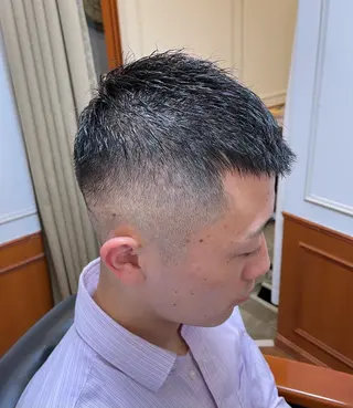 ショート メンズ 【24時まで営業✨】 吉本 成樹のヘアスタイル