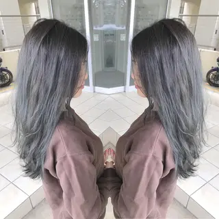 ミディアム カラー grand juteのヘアスタイル