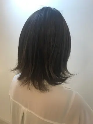 ミディアム カラー 湯浅 了一のヘアスタイル