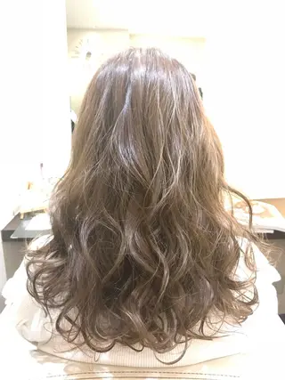 ロング カラー 池田 寿子のヘアスタイル