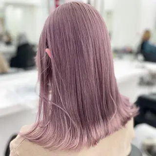 ミディアム ❤︎ワンホンガーリー なハイトーンヘア❤︎のヘアスタイル