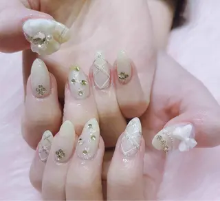 ネイル MoonNail ユリ🌸のネイルデザイン