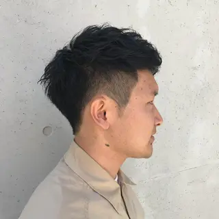 ショート メンズ ニュアンスパーマ/ レイヤー/茶屋町のヘアスタイル