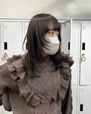 ミディアム カラー Yui. レイヤー/パーマのヘアスタイル